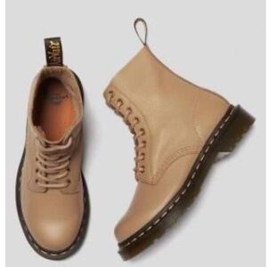 Dr Martens 1460 Pascal boots, size 8
